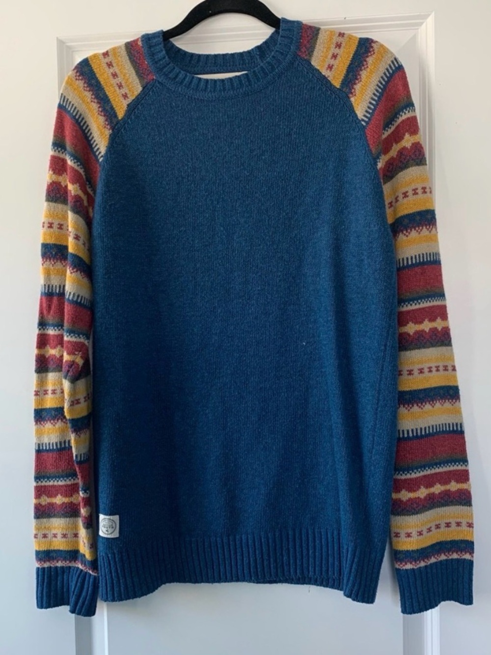 Native Youth crewneck sweater